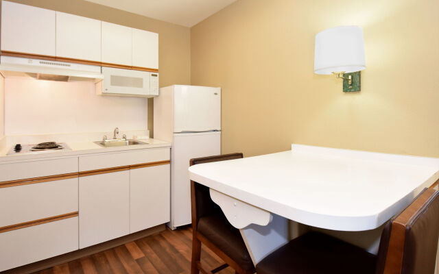 Extended Stay America Suites Atlanta Perimeter Hammond Drive