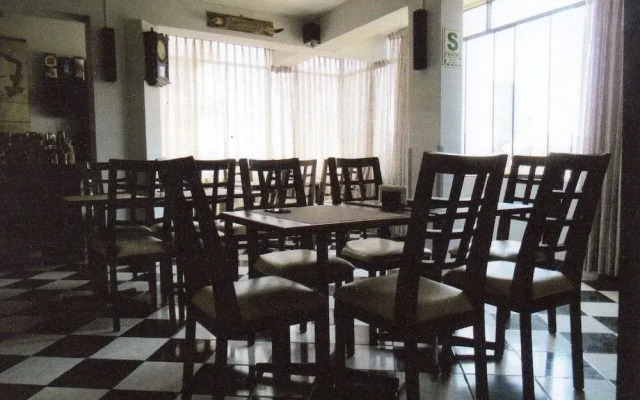 Hostal La Villa Inn