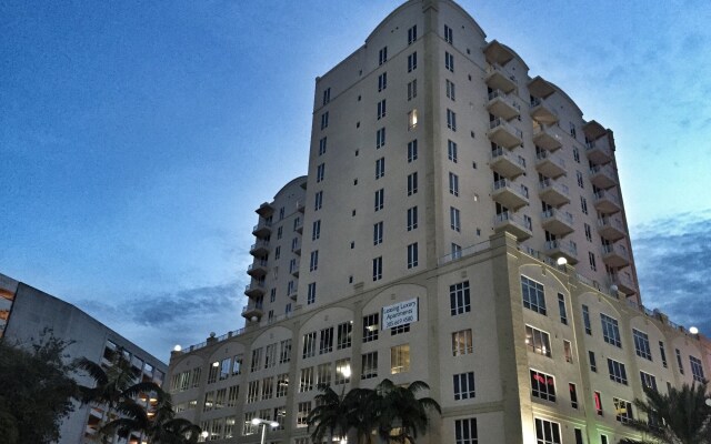 Towers of Dadeland by Miami Vacations