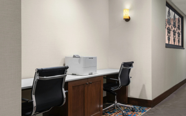 Hampton Inn & Suites Fresno