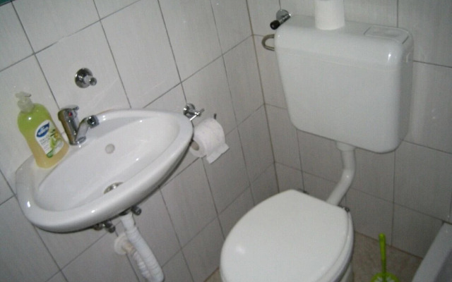 Ivica - Charming House Next to the sea - H