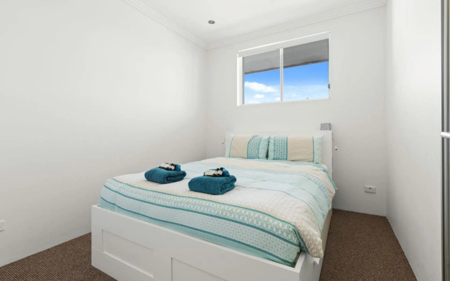 Luxury Apartment with WIFI a Lift Smart TV and Private Terrace – Guest Rooms – Huskisson