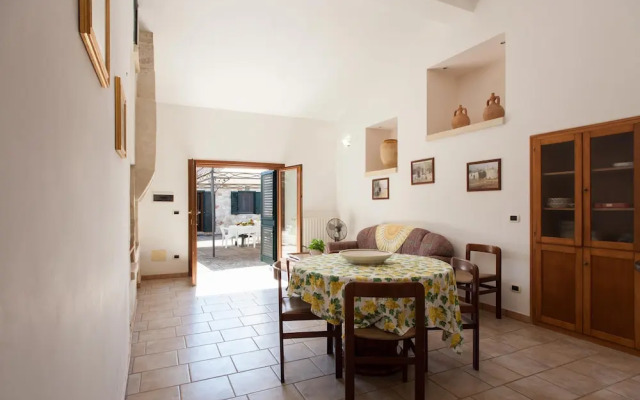 Villa Degli Dei With Garden and Pool