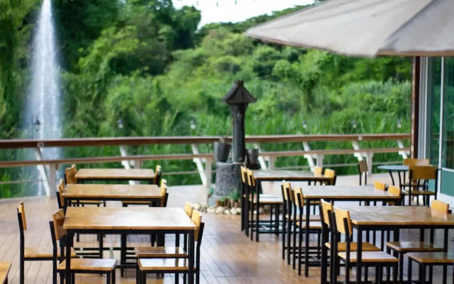 Resort Huangchui Baan Phu Khao