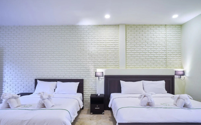 Manyi Boutique House
