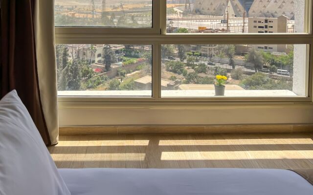 Grand Museum Guest House pyramids view