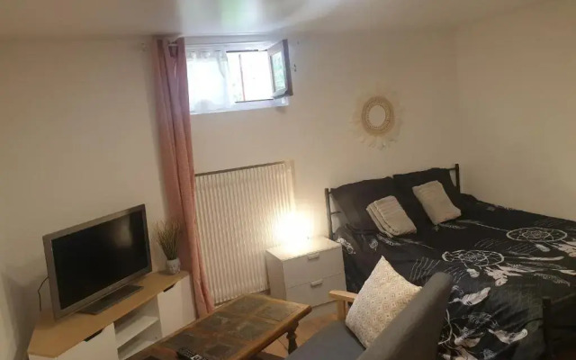 Studio 25m2 indépendant sous-sol