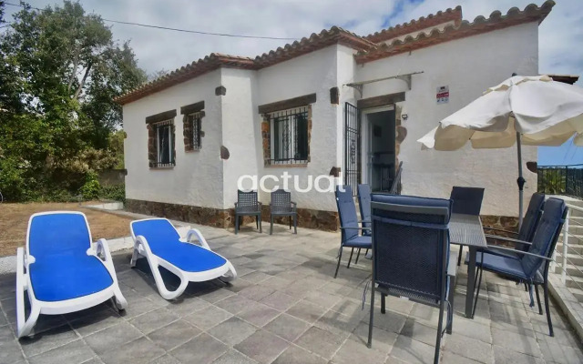 Casa Xiprers, 7 "Villa Santina"