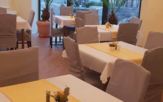 Hotel Lazur