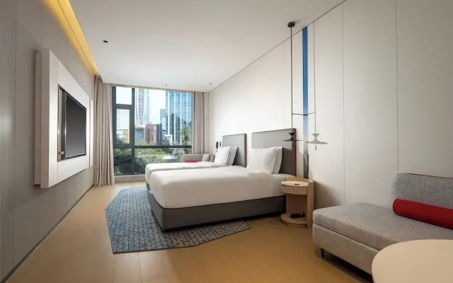 Holiday Inn Express Shenzhen Sports Center by IHG