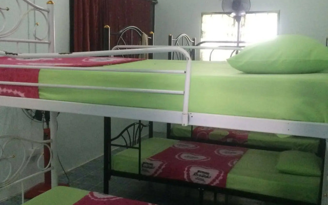 Supreeya Guesthouse - Hostel