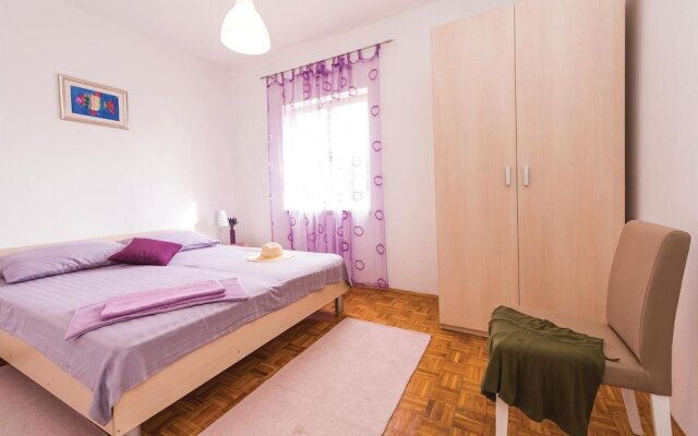 Awesome Apartment in Sukosan With 3 Bedrooms and Wifi