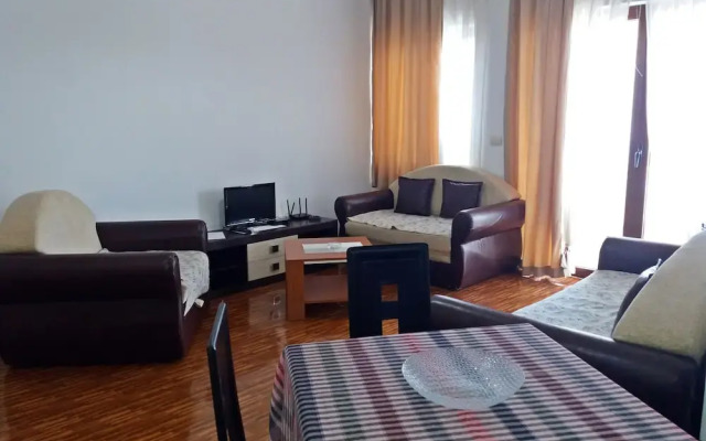 Villa Oasis with swimming pool