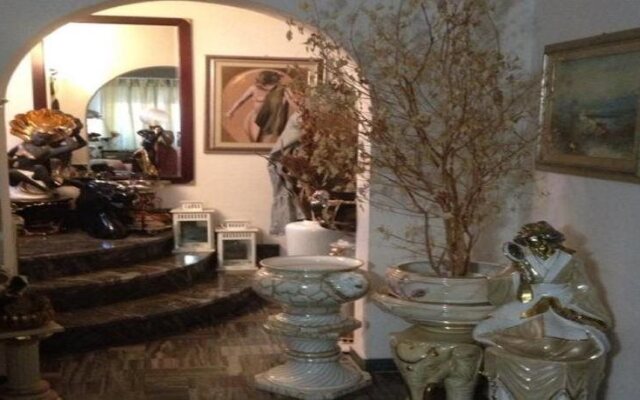B&B Lucilla's World