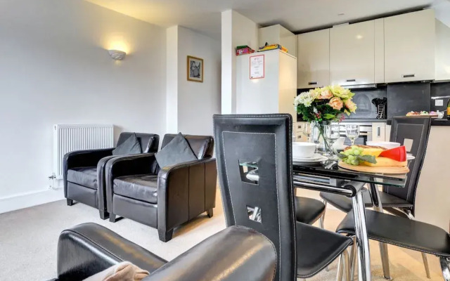 Comfy Apartment in Saundersfoot near Glen Beach