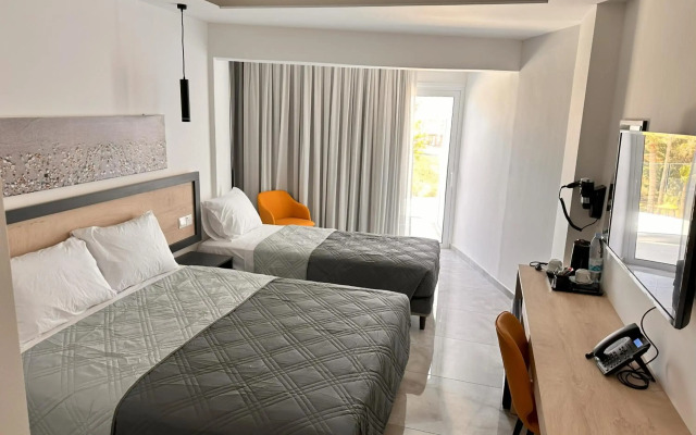 Papouis Protaras Hotel