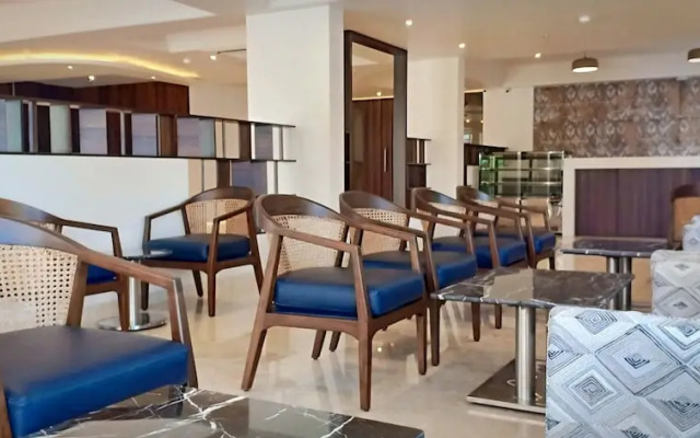 Cosmique Clarks Inn Suites , Goa