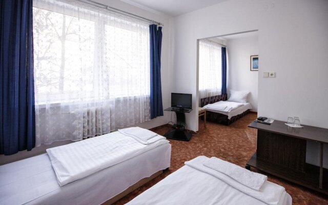 Hotel Bobr