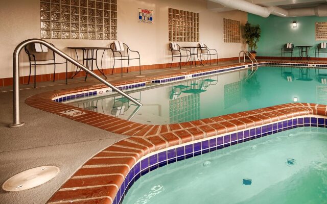 Best Western Plus Gateway Inn & Suites