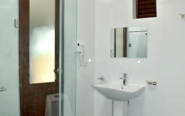 Olanro Hotel