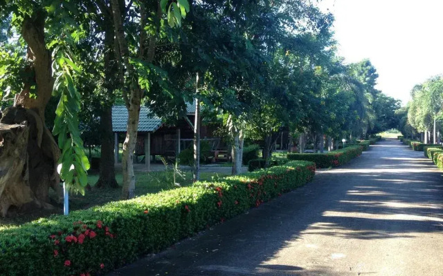 Sakthong Resort