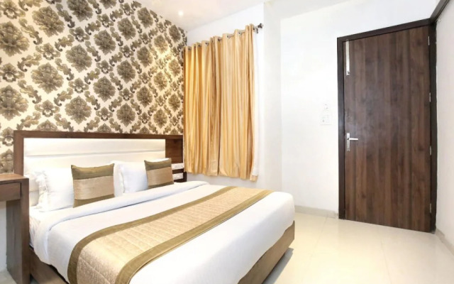 Hotel Grand Star by OYO Rooms