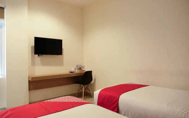 OYO 1047 The Holiday Guest House
