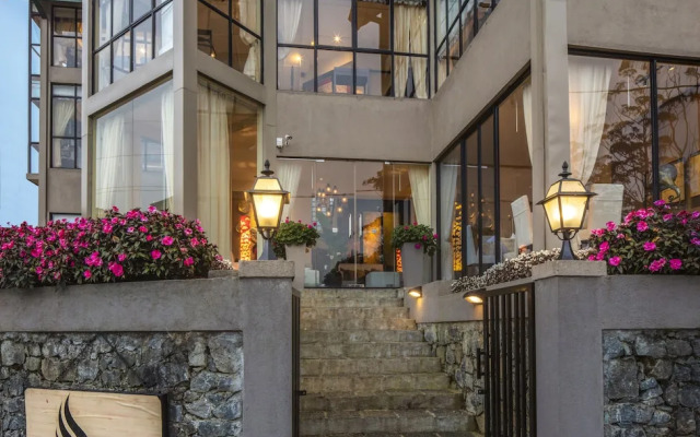 The Cheriz Boutique Hotel