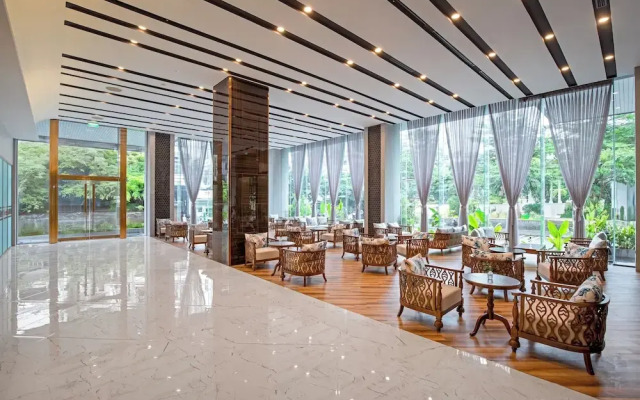 Centre Point Danang Hotel & Residence