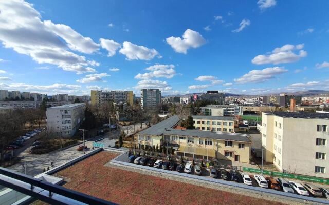 Eriss Studio Suite - OZone building apartment