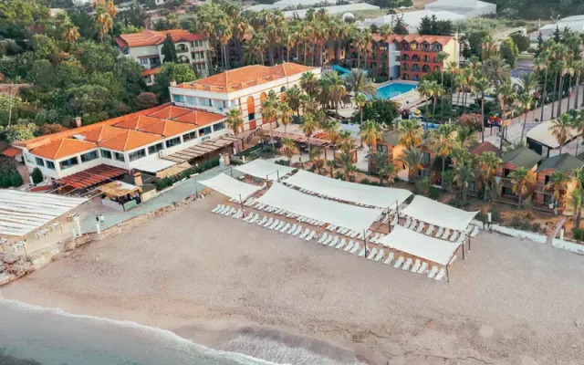 Club Tropical Paradise & Spa