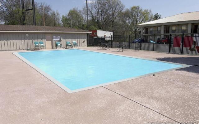 Best Western Franklin Inn