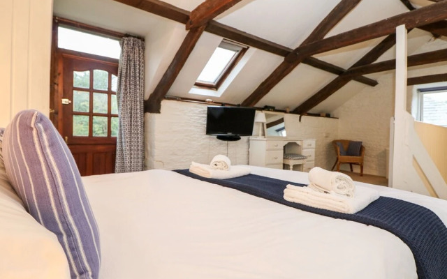 Apple Loft