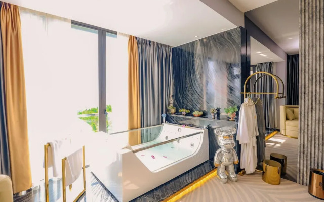 New Century Dalat Hotel