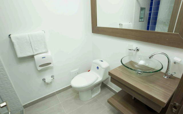 Hotel Plaza Miranda by AW