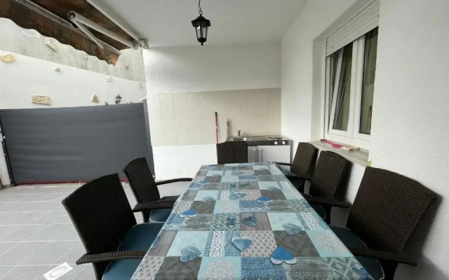 The Big Terrace Apartment