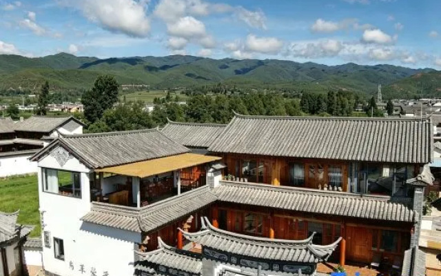 Xi Qi Li Hotel – Outside – Dali