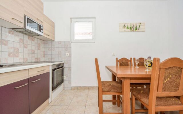 Apartment Aurora Maslenica