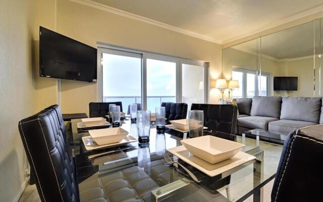 Regatta Beach Club C1009 2373