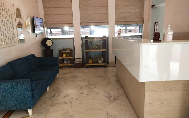Hotel Ratangarh Palace