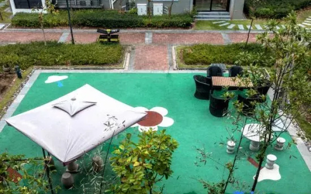 Wuyishan Wansen Wood General Theme Hotel