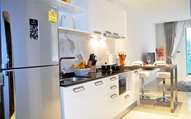 Emerald Patong New Studio with Balcony