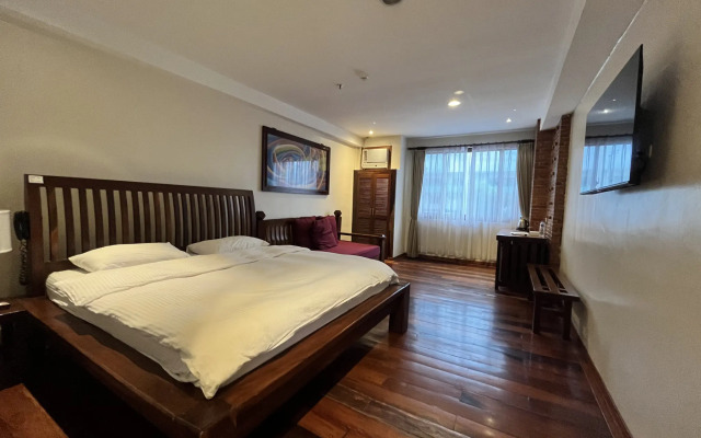 Mango Valley Hotel 1