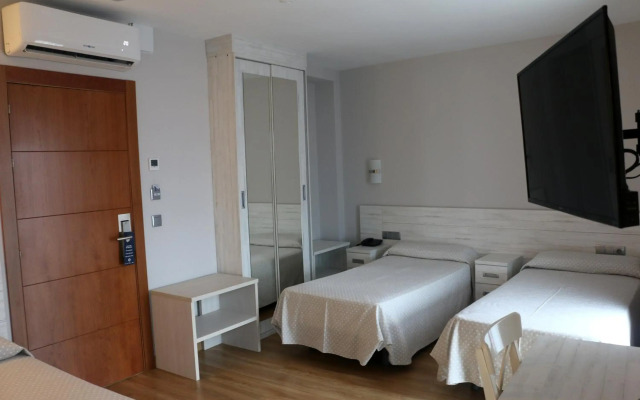 Hotel 44