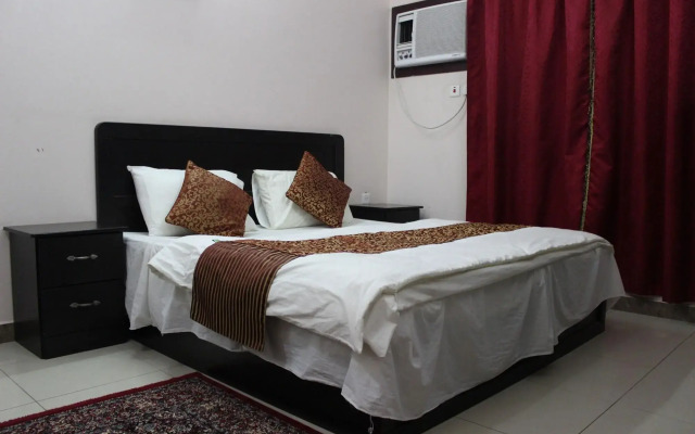 Al Eairy Furnished Apartments Al Baha 2