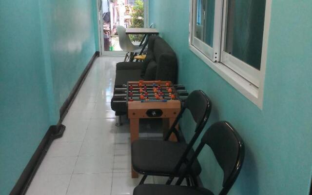 Kata S T House
