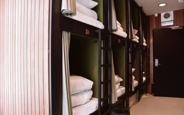 Durty Nelly's - Hostel