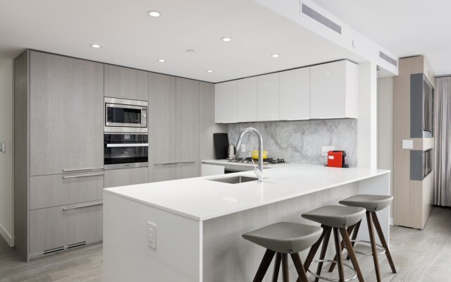 1111 Richards - 1407