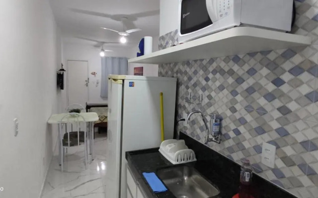 Quitinete no Centro a Poucos Passos da Praia