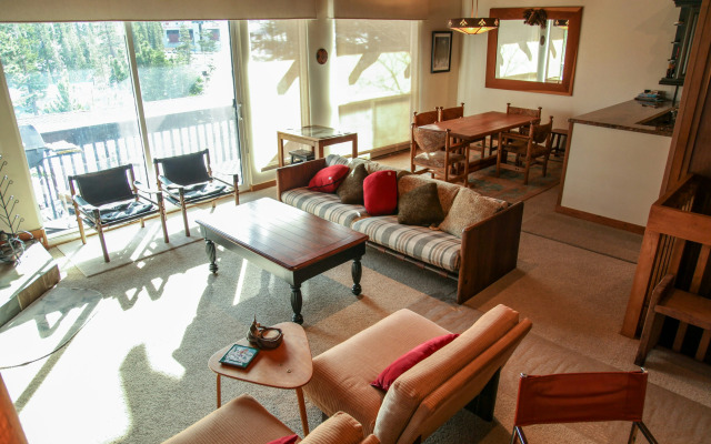 Mammoth West #140 Condo